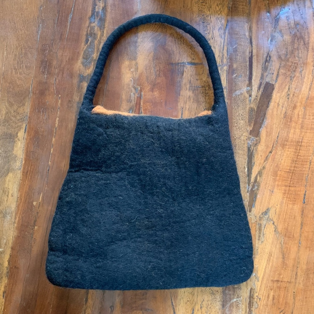Felted Handbag - Picture 2 of 7
